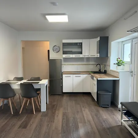 Neue Ferienwohnung Dierdorf Buitenkant foto